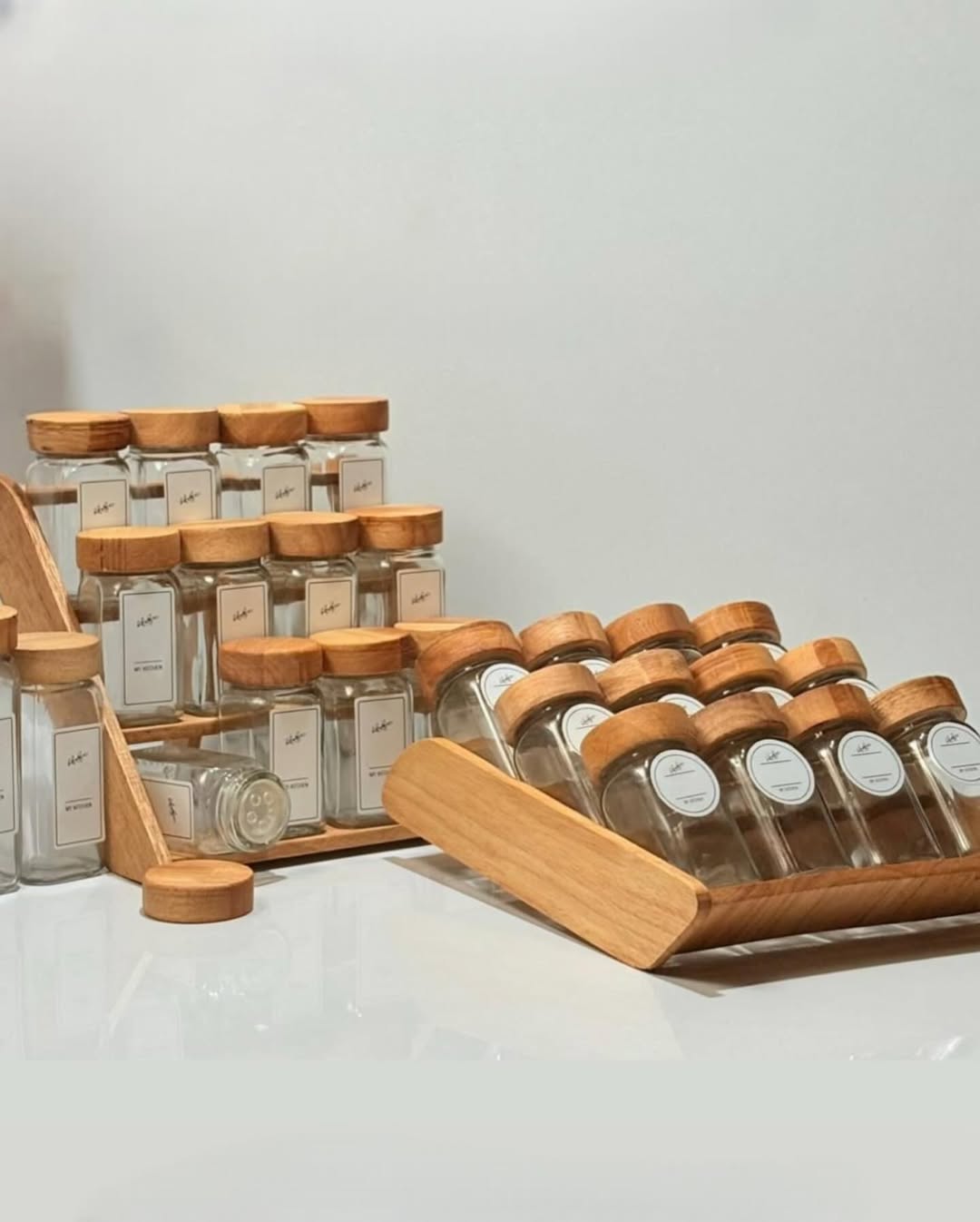 استند ادویه پله ای